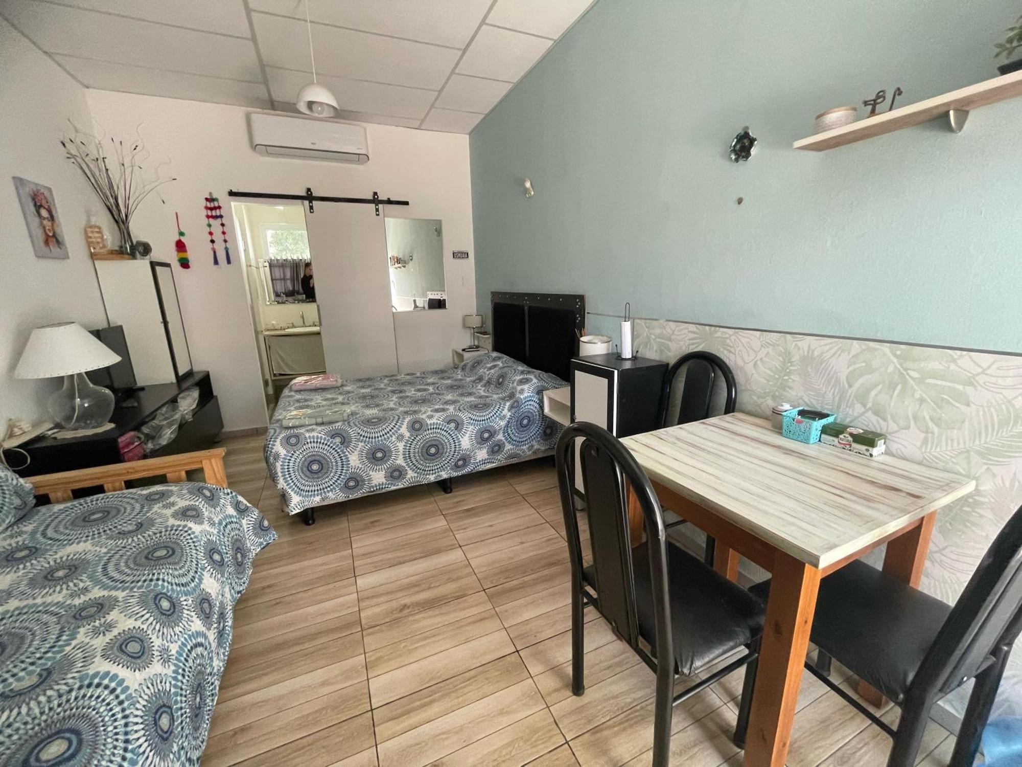 Apartment 1 Nuestro Lugar A 15 Minutos Del Aeropuerto Tranfer Opcional Desde Y Al Aeropuerto De 24 Pet Friendly